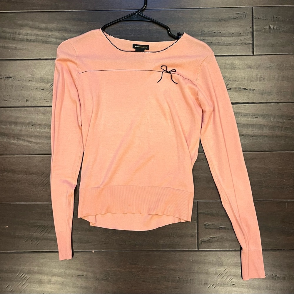 Long sleeve pink top with bow detail
